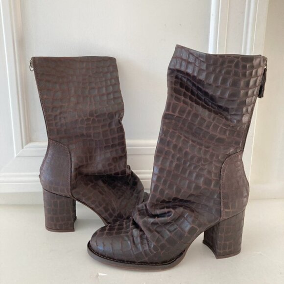 Free People Shoes - NIB Free People Date Night Elle Bitter Brown Leather Animal Print Block Heels 39